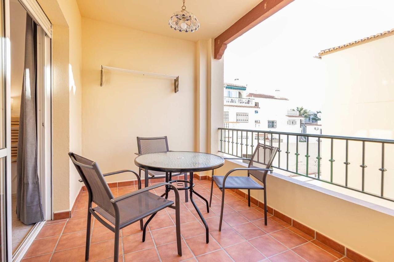 Apartamento Carabeo 2000 Nº5 Nerja Bagian luar foto