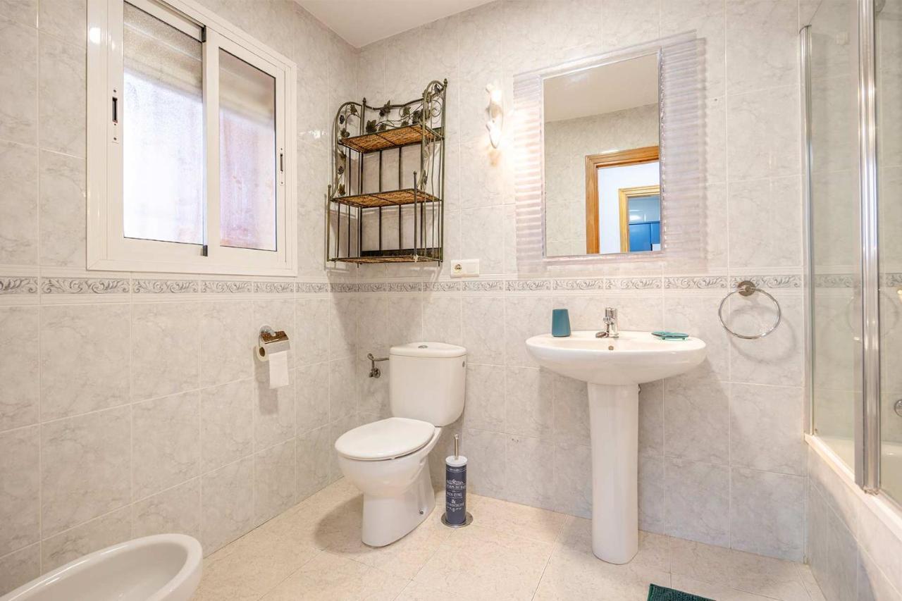 Apartamento Carabeo 2000 Nº5 Nerja Bagian luar foto