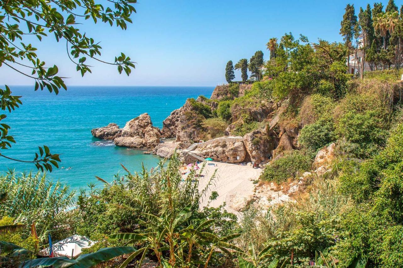 Apartamento Carabeo 2000 Nº5 Nerja Bagian luar foto