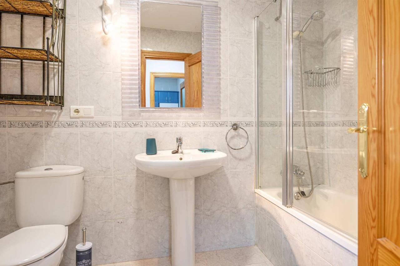 Apartamento Carabeo 2000 Nº5 Nerja Bagian luar foto